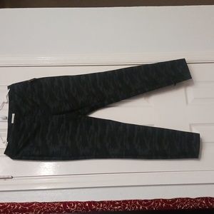 NWT Rachel Zoe Pants Leggings With Camouflage Style